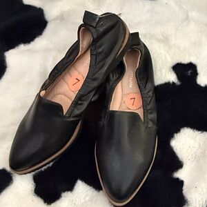 Adrienne Vittadini Black Pointed Slip-On Flats